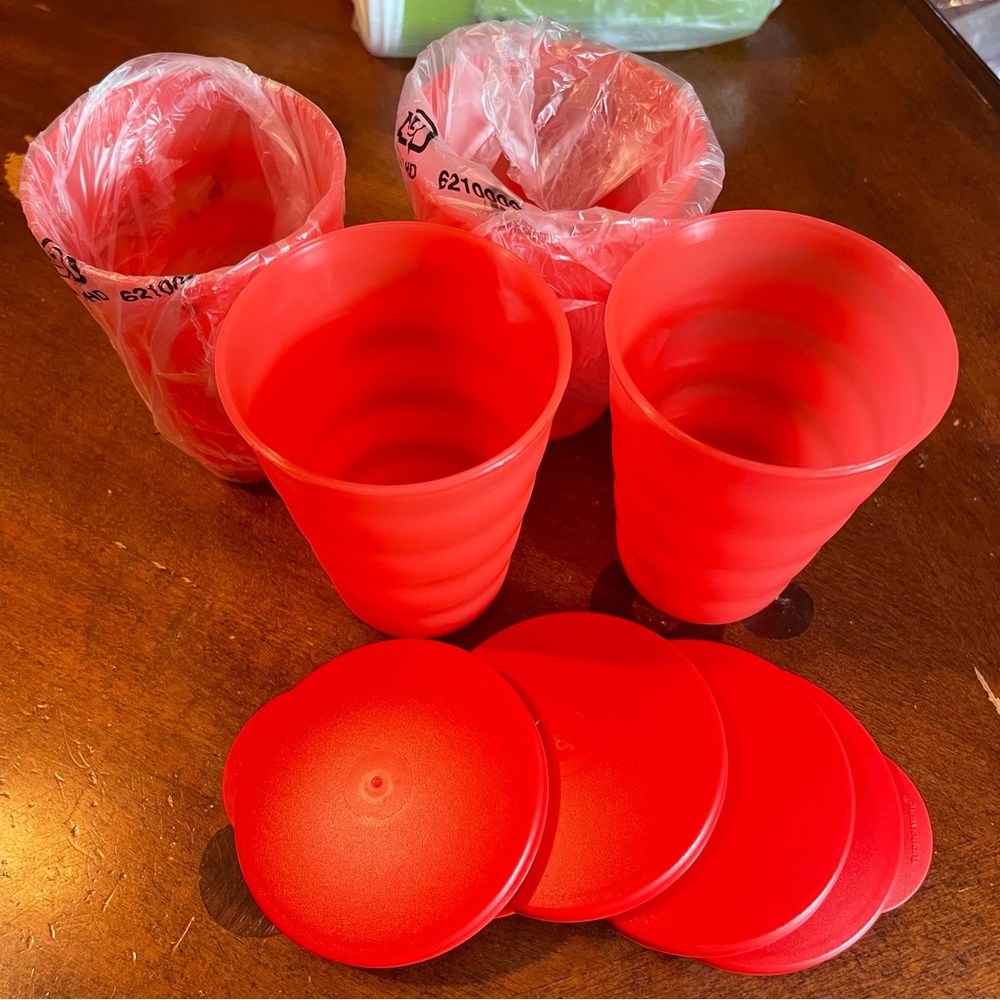 Tupperware Impressions Cups with lids - Picture 2 of 4